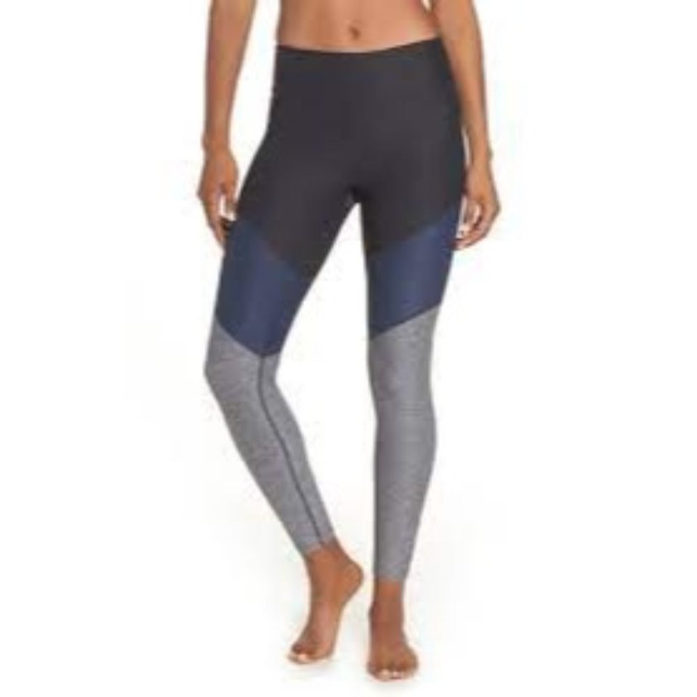 Outdoor Voices Black, Navy & Gray Colorblock High-Rise Leggings